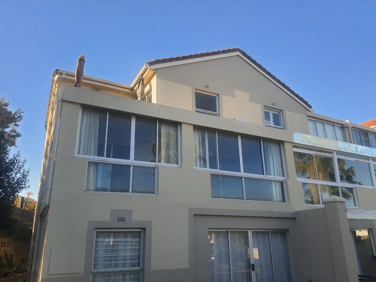 To Let 2 Bedroom Property for Rent in Gordons Bay Central Western Cape